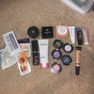 Makeup/Beauty bundle !